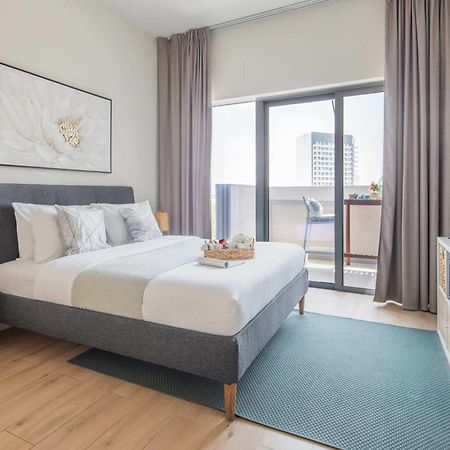 Frank Porter - Azizi Aura Dubai Dış mekan fotoğraf
